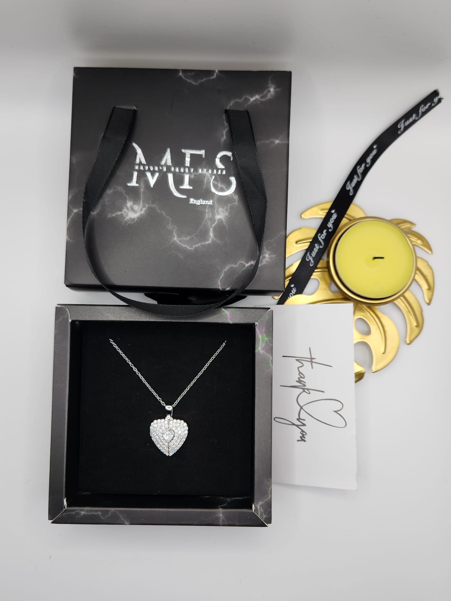Custom Heart-Shaped Opening Pendant Necklace - Image 5